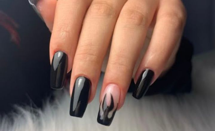 black nail designs
