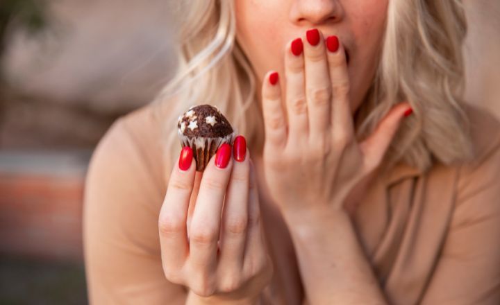 seasonal nail colors