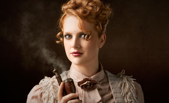 Old Hollywood Outfits: Timeless Glamour That Never Goes Out of Style old hollywood style is in hair